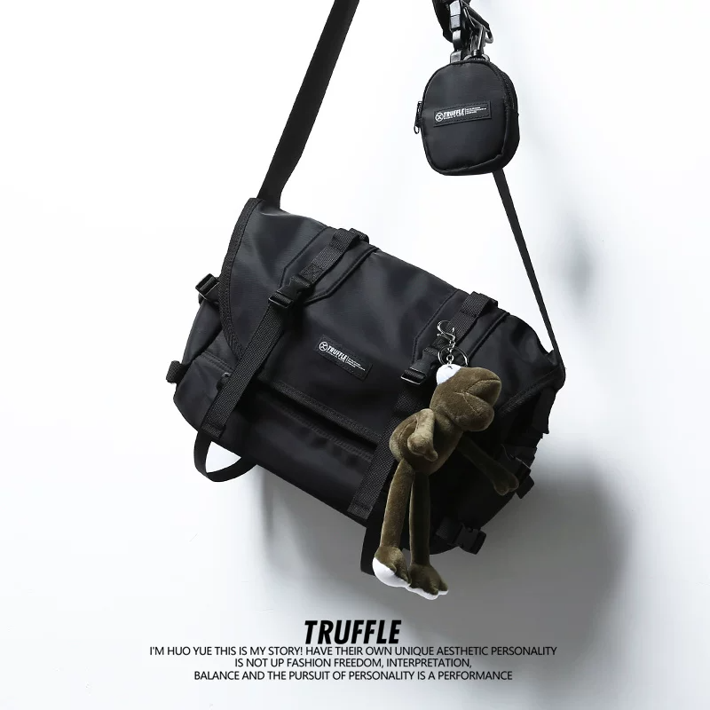 Graffiti Large Capacity Crossbody Bag, Trendy Unisex Shoulder Sling Bag for Daily Use